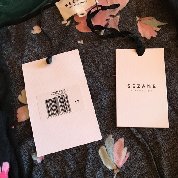 Sezane Dresses Sezane Robe Elena Print Fleurs 6s Noir Poshmark Sezane Dresses Sezane Robe Elena Print Fleurs 6s Noir Poshmark